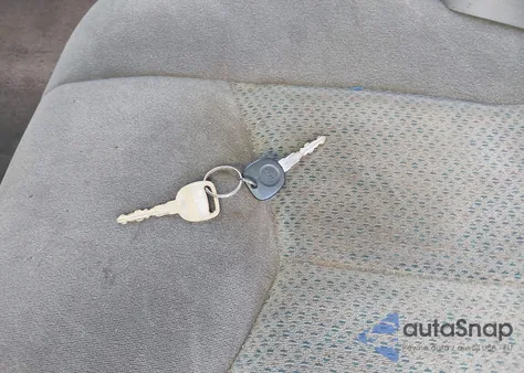 2005 Chevrolet Silverado 1500 Z71 из США, поврежденный, VIN 2GCEK13T151192553